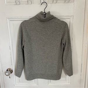 Grey everlane cashmere turtleneck size small soft pullover sweater